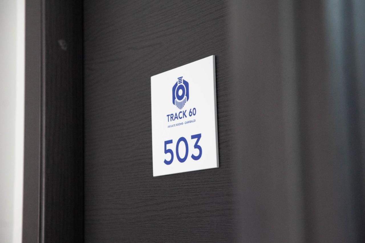Track 60 - Private Rooms Garibaldi เนเปิลส์ ภายนอก รูปภาพ